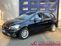 BMW 2-serie Active Tourer - 218i l Trekhaak l Navi l Climate