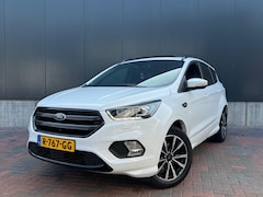 Ford Kuga - 1.5 EcoBoost Vignale ST-Line * Navi * Pano * Cruise * Trekhaak