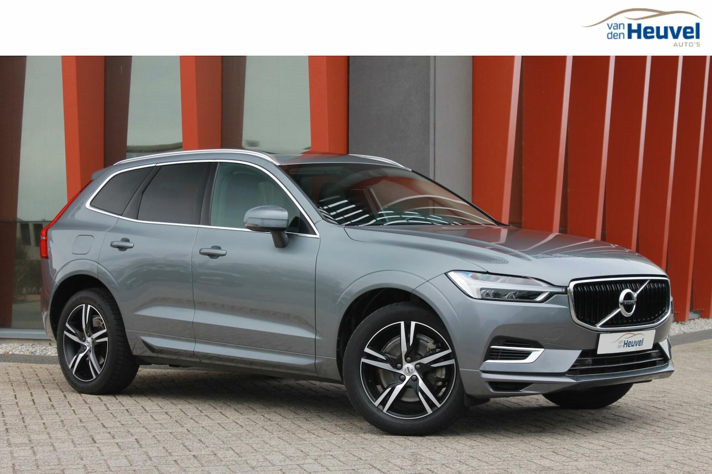 Volvo XC60 - T8 Recharge AWD Momentum - AutoWereld.nl