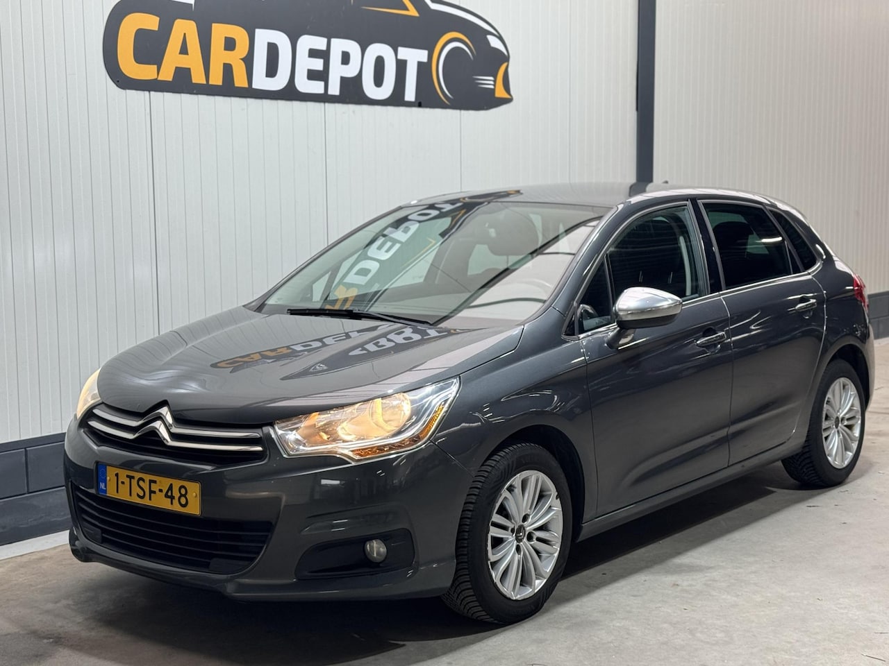 Citroën C4 - 1.2 PureTech Exclusive - AutoWereld.nl