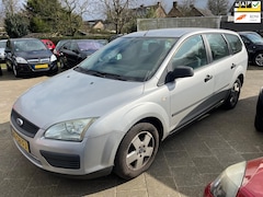 Ford Focus Wagon - 1.6-16V Champion