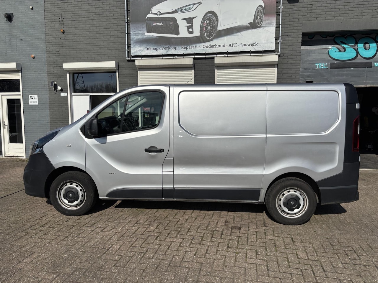 Opel Vivaro - 1.6 CDTI L1H1 Selection 1.6 CDTI L1H1 Selection - AutoWereld.nl