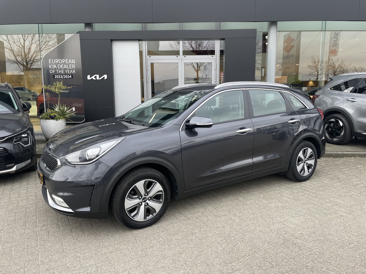 Kia Niro - 1.6 GDi Hybrid First Edition Trekhaak info Roel 0492-588951 - AutoWereld.nl