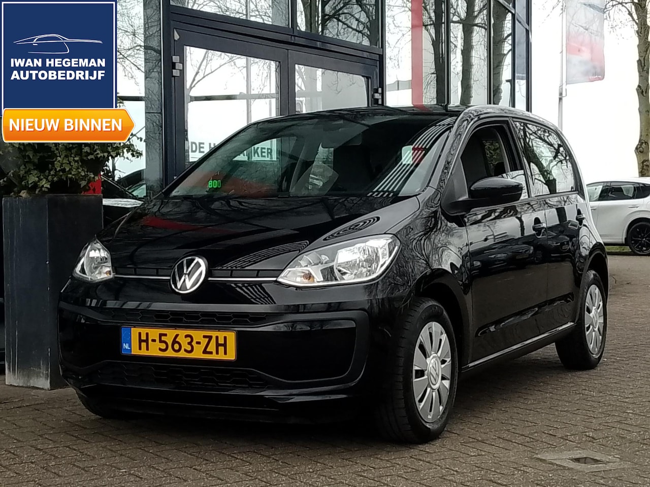 Volkswagen Up! - 1.0 | Airconditioning | Centr. Vergr. op afstand | Electr. ramen voor | Stuurbekrachtiging - AutoWereld.nl