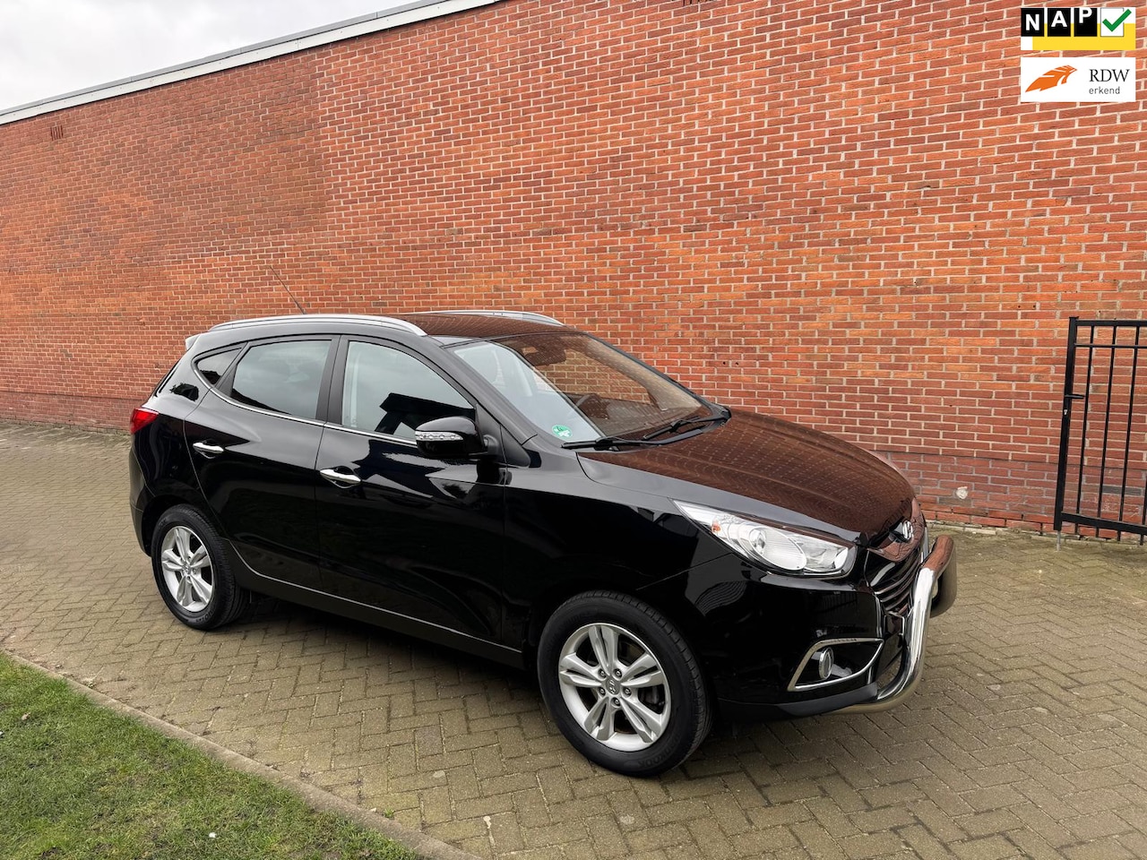 Hyundai ix35 - 2.0i Style Navi Cruise Clima Camera - AutoWereld.nl