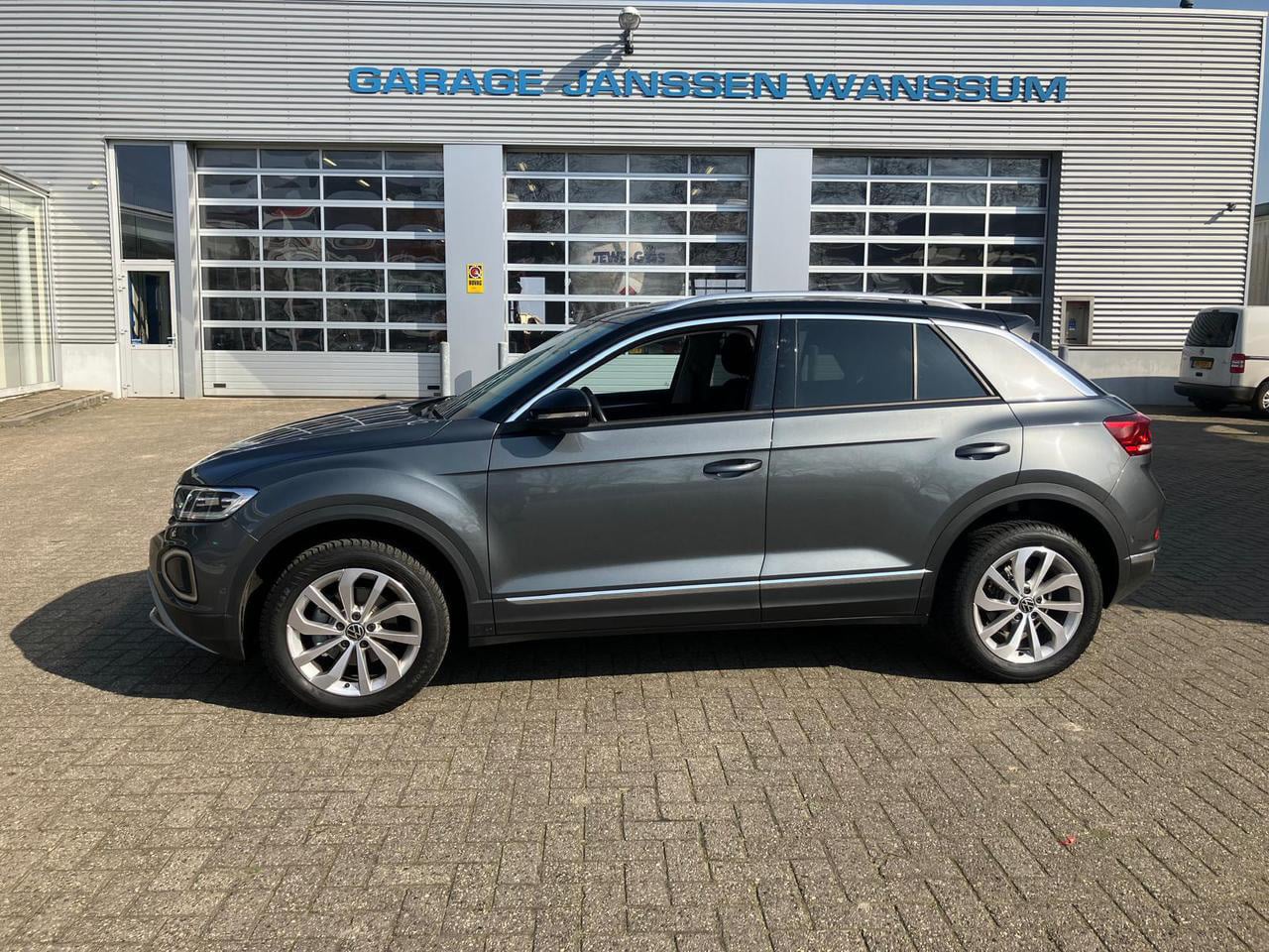 Volkswagen T-Roc - 1.5 TSI Style 1.5 TSI STYLE - AutoWereld.nl