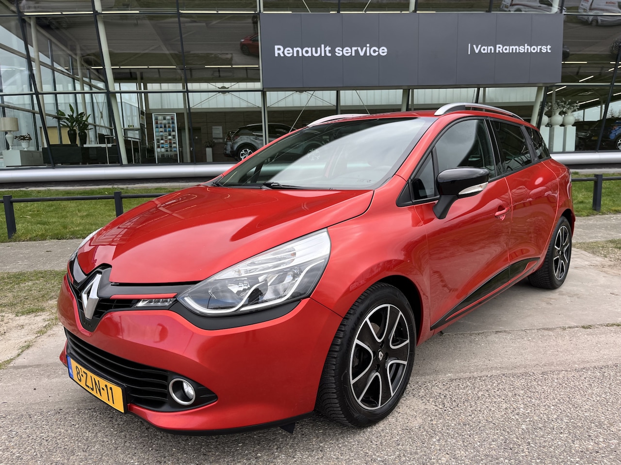 Renault Clio Estate - 0.9 TCe Dynamique / Keyless / PDC. Achter / Airco / - AutoWereld.nl