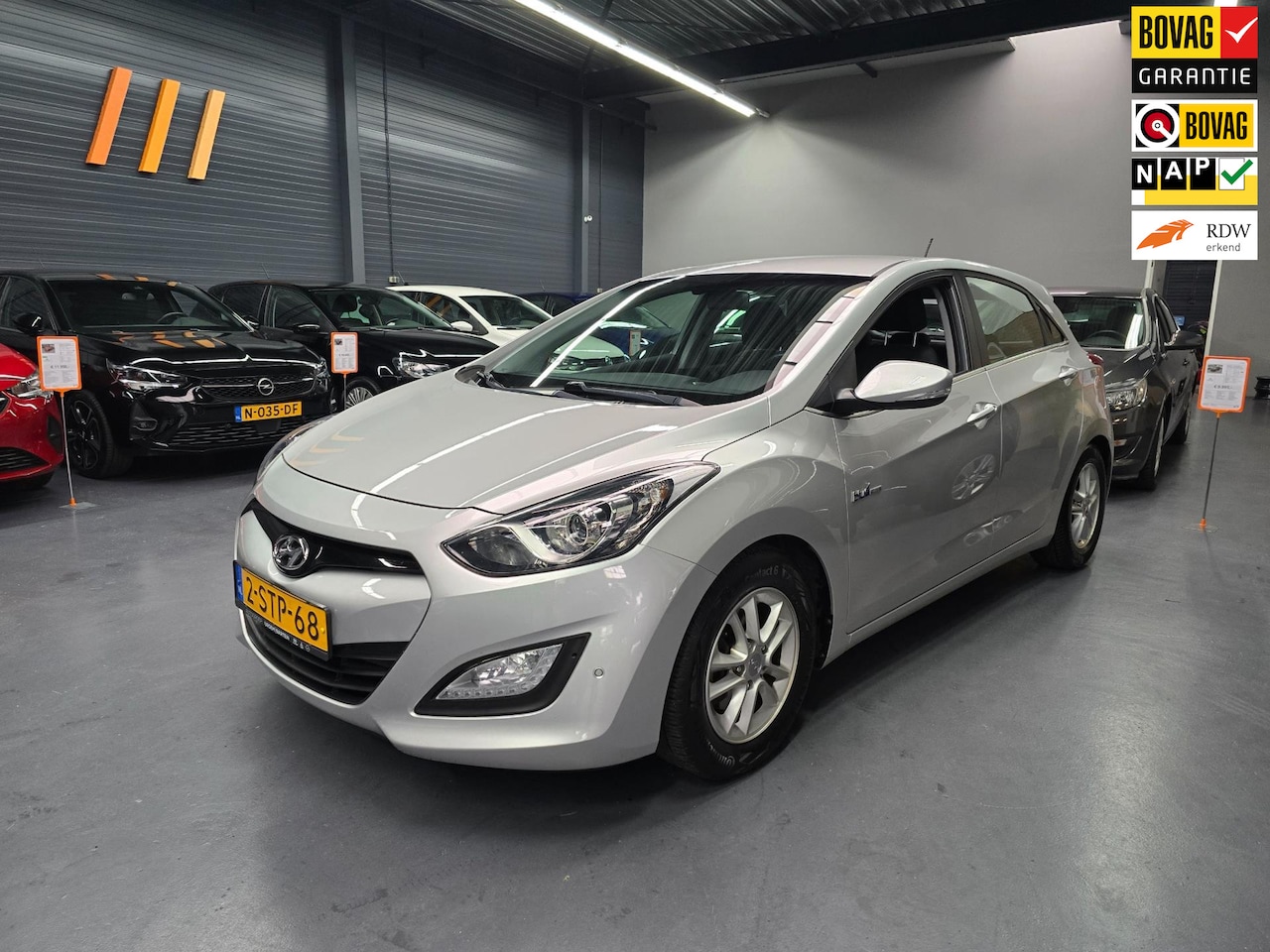 Hyundai i30 - 1.6 GDI i-Drive CAMERA NAVIGATIE PARKEERSENSOREN NAP NL AUTO - AutoWereld.nl