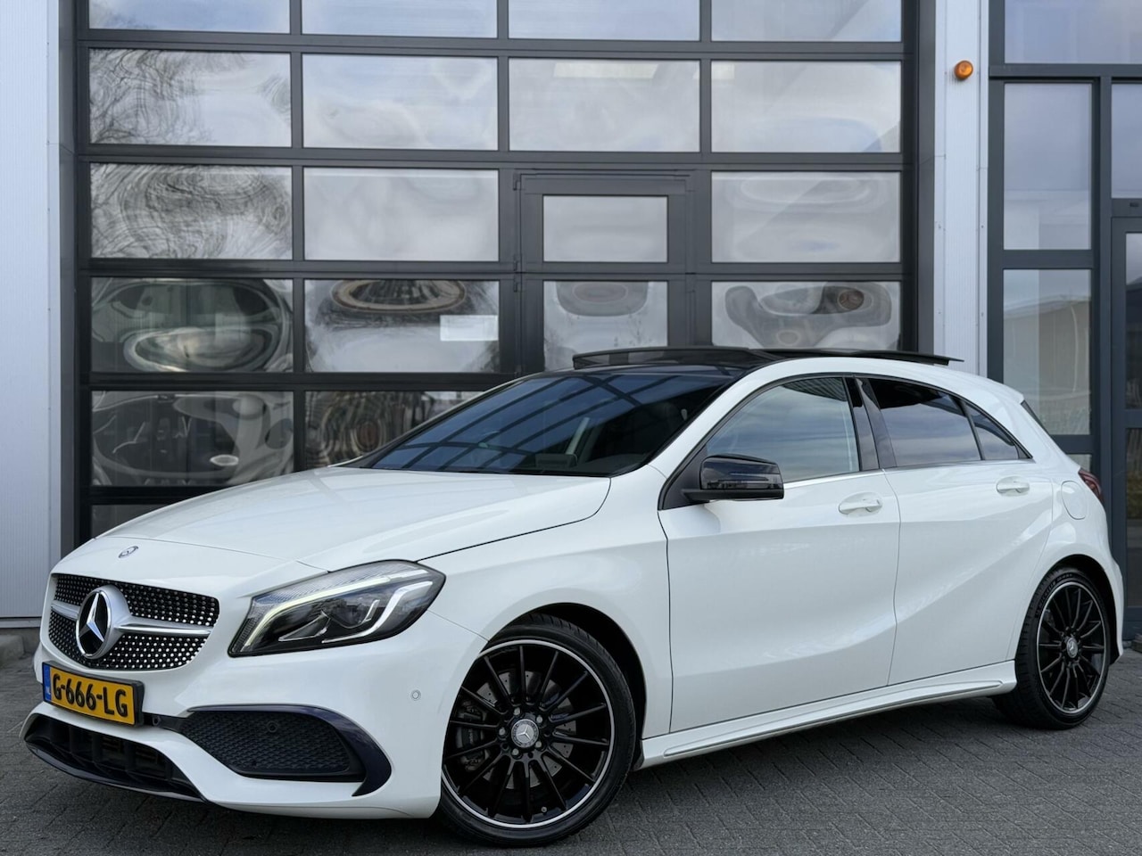 Mercedes-Benz A-klasse - 2.0 250 AMG Sport 252PK+ DCT / PANO / VOL! - AutoWereld.nl