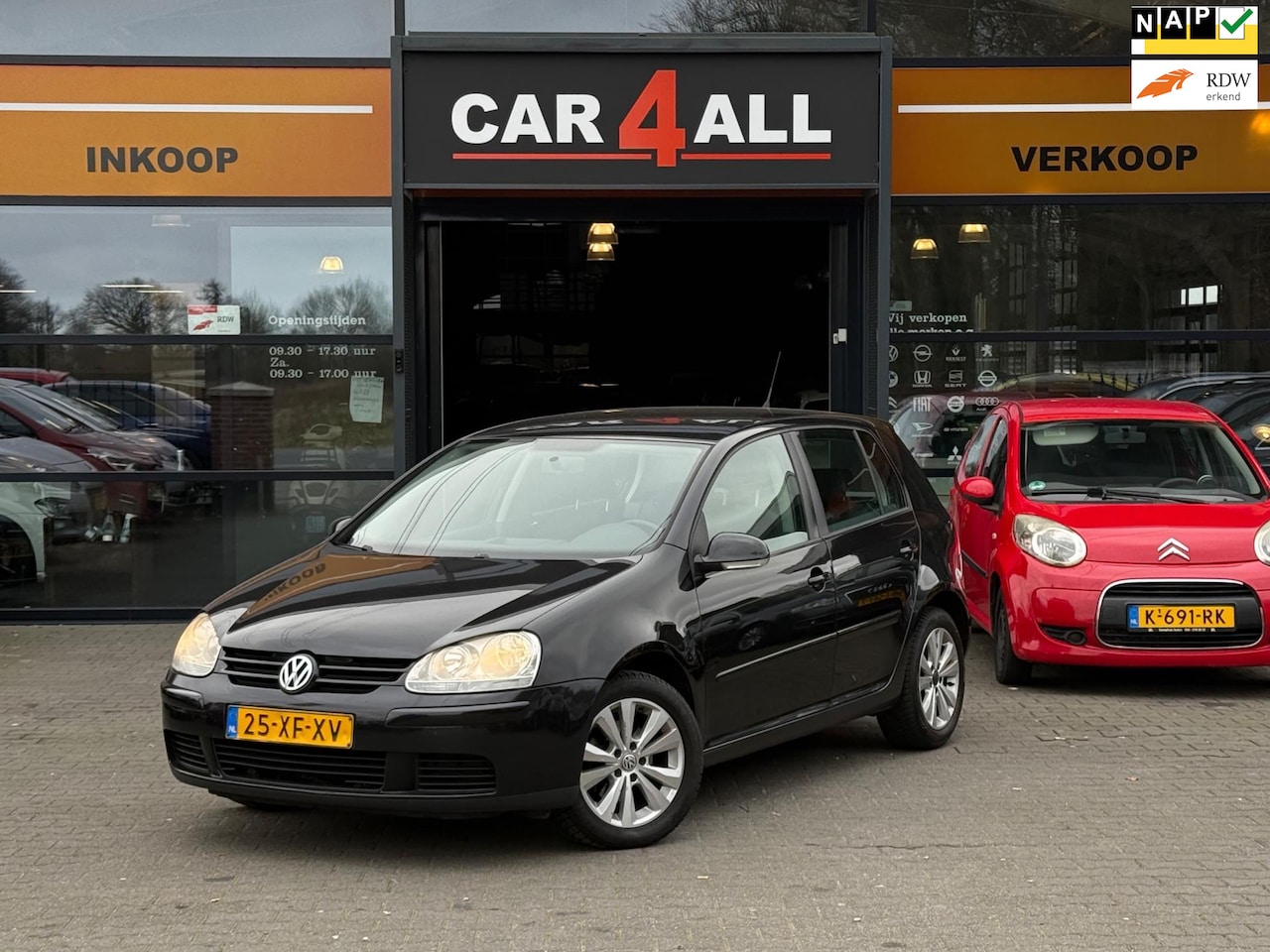 Volkswagen Golf - 1.6 FSI Optive 3 AIRCO/ZEER NETTE STAAT/NAP! - AutoWereld.nl