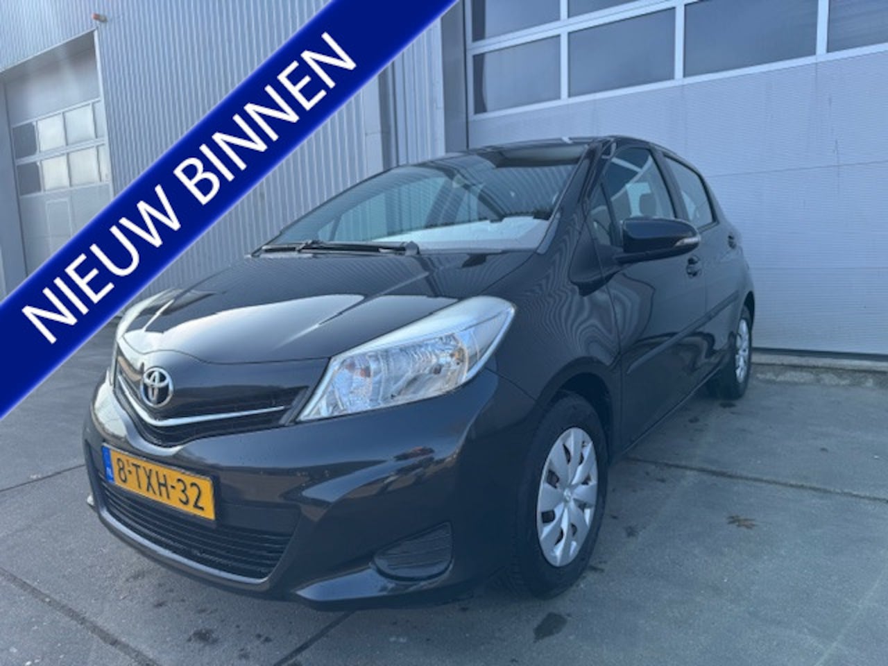 Toyota Yaris - 1.0 VVT-i Now AICO 5 DRS. NETTE ZUINIGE AUTO. - AutoWereld.nl