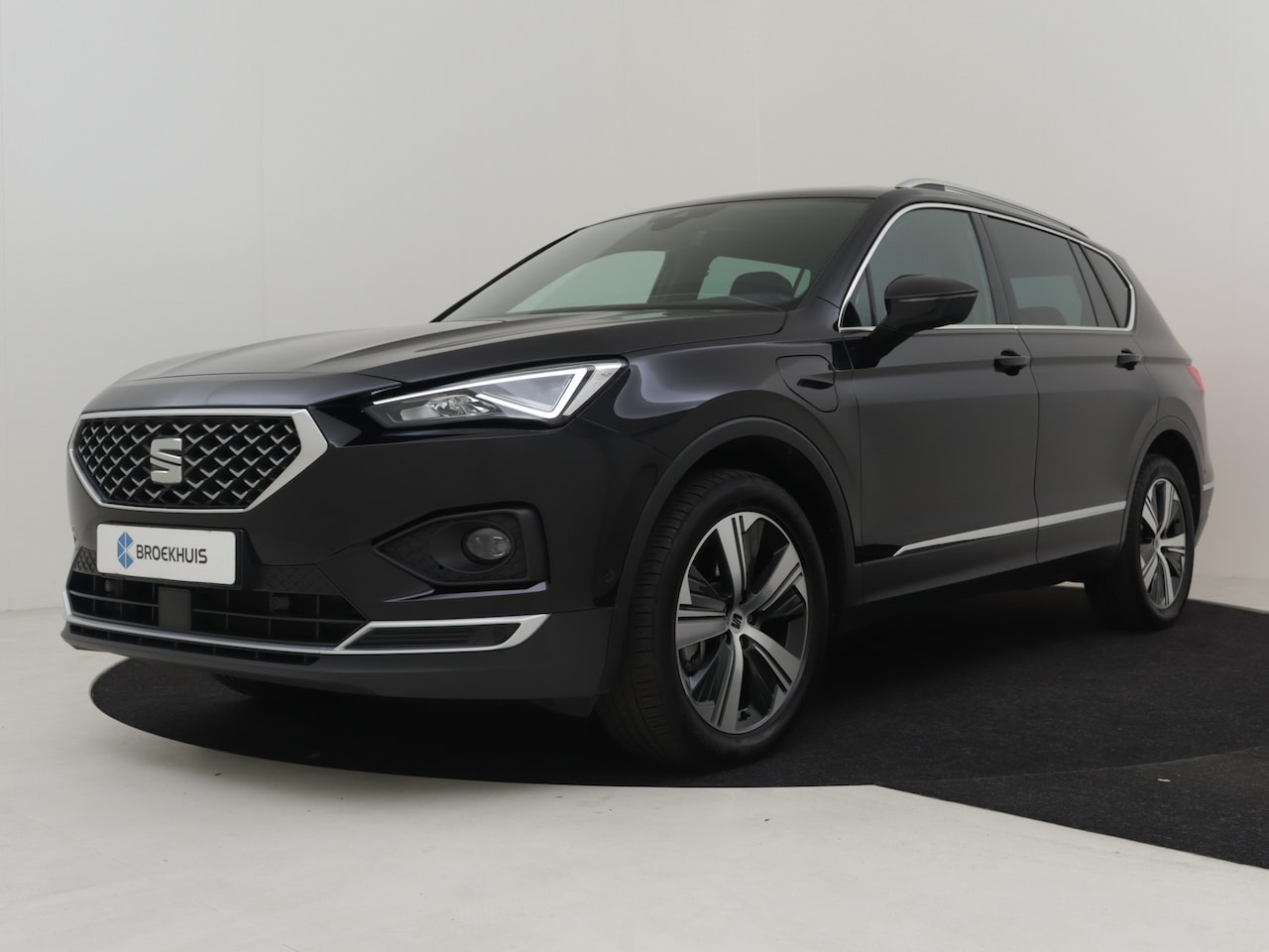 Seat Tarraco - 1.4 TSI e-Hybrid PHEV Xcellence 245pk | Adaptief cruise control | Navigatie | App connect - AutoWereld.nl