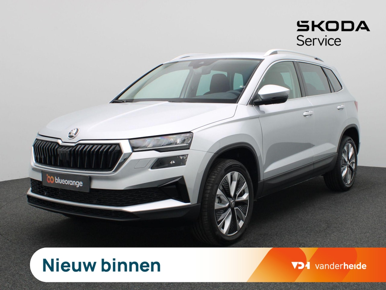 Skoda Karoq - 1.5 TSI ACT Business Edition 150PK DSG full led, adaptive cruise, lane assist, elek. bedie - AutoWereld.nl