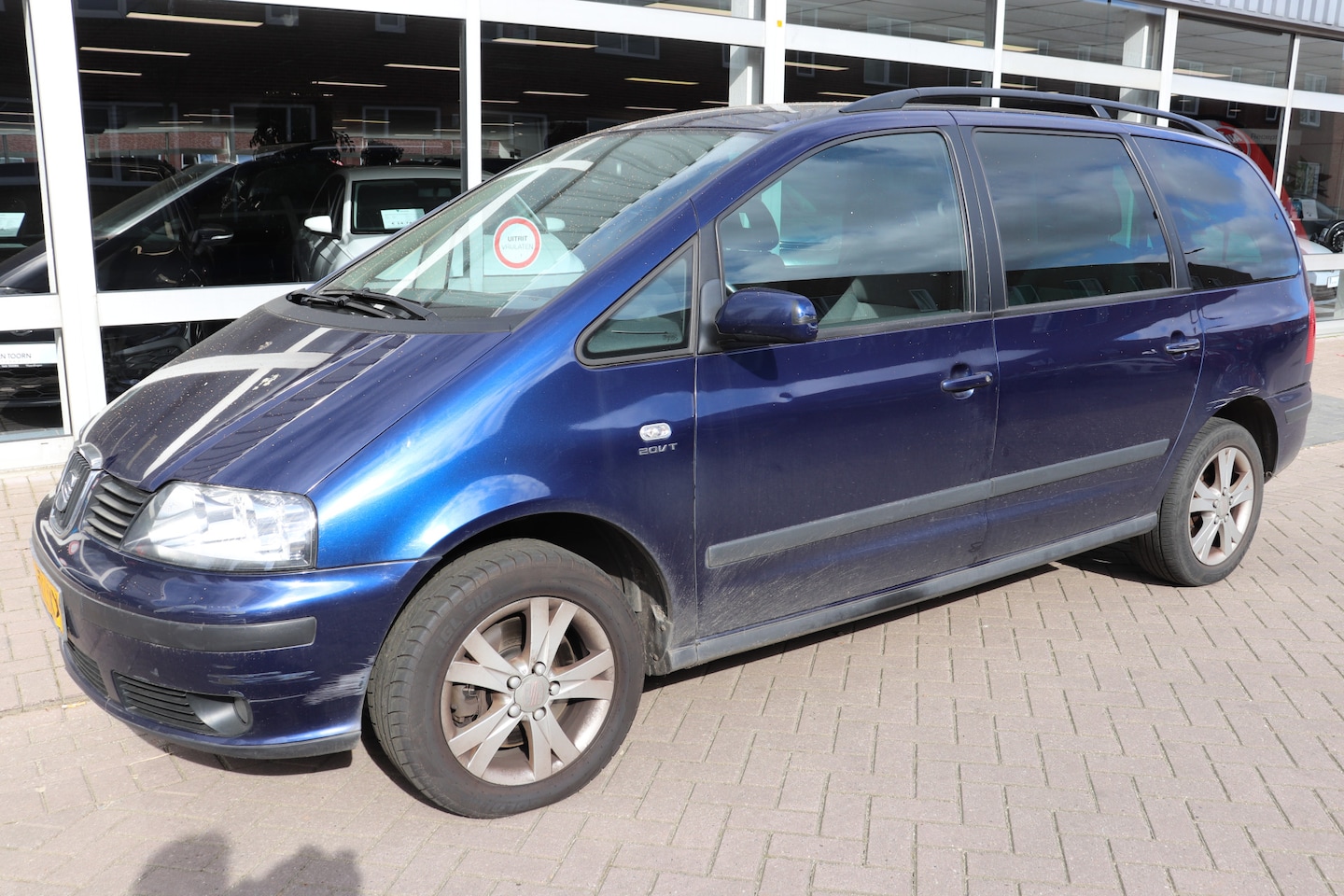 Seat Alhambra - 1.8-20VT Stylance automaat. APK tot 02-11-2025 - AutoWereld.nl