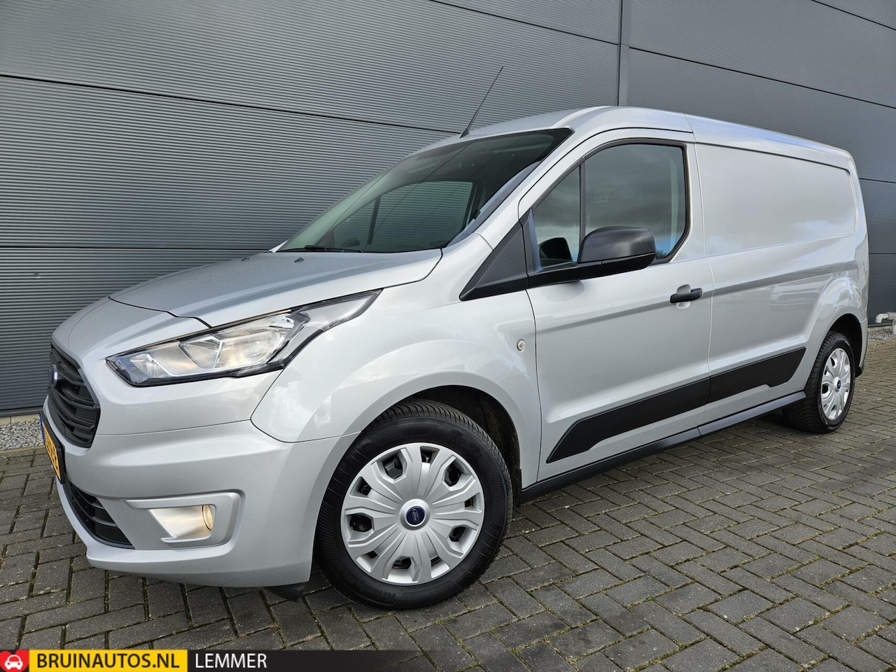 Ford Transit Connect - 1.5 L2 Airco navi cam Nieuwstaat 100 PK - AutoWereld.nl