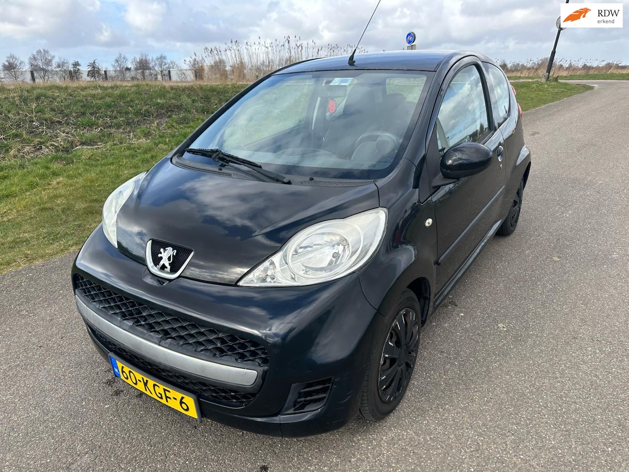 Peugeot 107 - 1.0-12V Sublime incl nieuwe apk en garantie ! - AutoWereld.nl