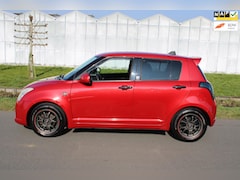 Suzuki Swift - 1.3 Shogun 5 Drs met Airco en Navigatie