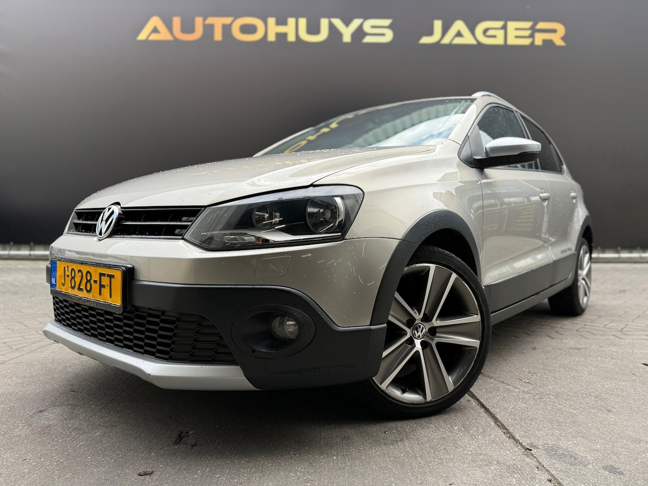 Volkswagen Polo - 1.2 TSI Cross R-Line Edition - AutoWereld.nl