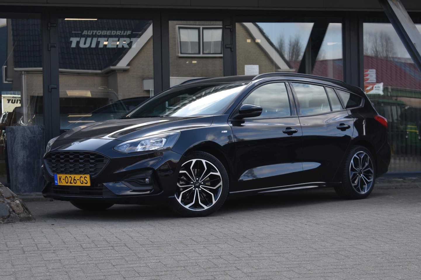 Ford Focus Wagon - 1.0 EcoBoost Hybrid ST Line | PANORAMADAK | APPLE CARPLAY | ANDROID AUTO | NAP | - AutoWereld.nl