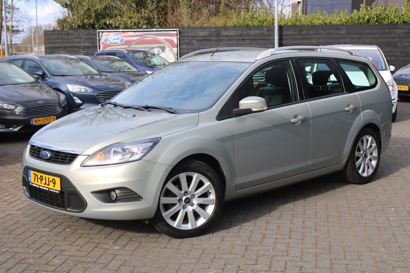 Ford Focus Wagon - 1.6 100PK Comfort Trekhaak, Half Lederen bekleding - AutoWereld.nl