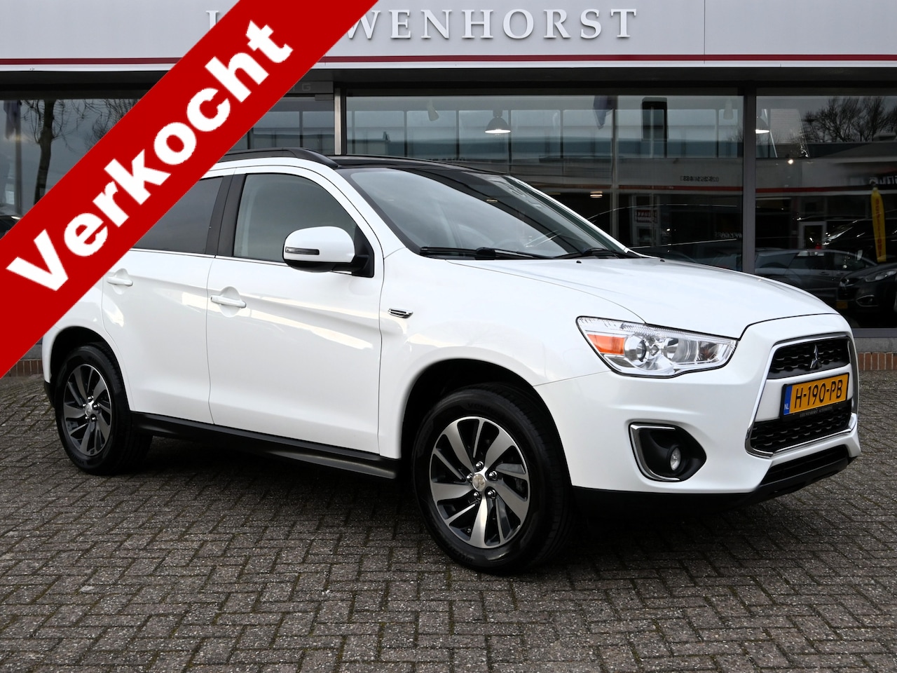 Mitsubishi ASX - 1.6 Cleartec Invite+, clima, cruise, pano, trekhaak - AutoWereld.nl