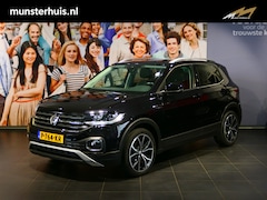 Volkswagen T-Cross - 1.0 TSI Style *AUTOMAAT* - Parkeerassistent, navi, stoelverwarming, trekhaak