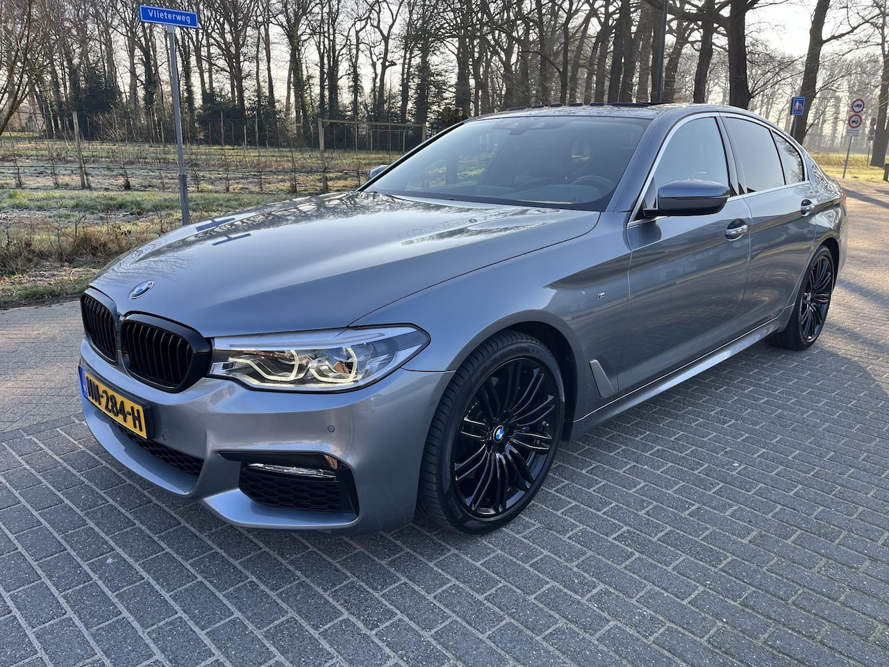 BMW 5-serie - 530i High Executive M Sport / Schuifdak - AutoWereld.nl