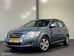 Kia Cee'd - 1.4 X-tra [ NAP trekhaak airco ]