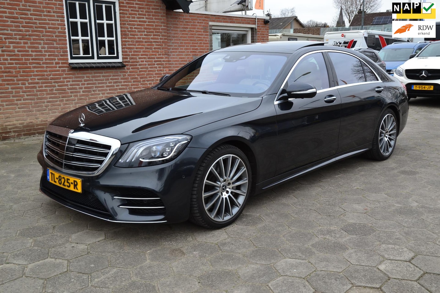 Mercedes-Benz S-klasse - 400d 4Matic Lang Premium Plus - AMG Line - 1e eigenaar - Panoramadak - Leer - Alle denkbar - AutoWereld.nl