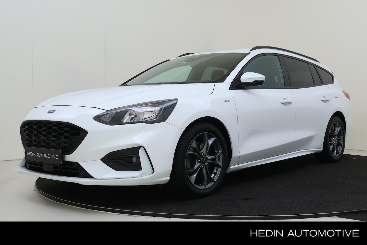 Ford Focus Wagon - 1.0 EcoBoost ST Line Business | Automaat | Winter Pack | Privacy Glass - AutoWereld.nl