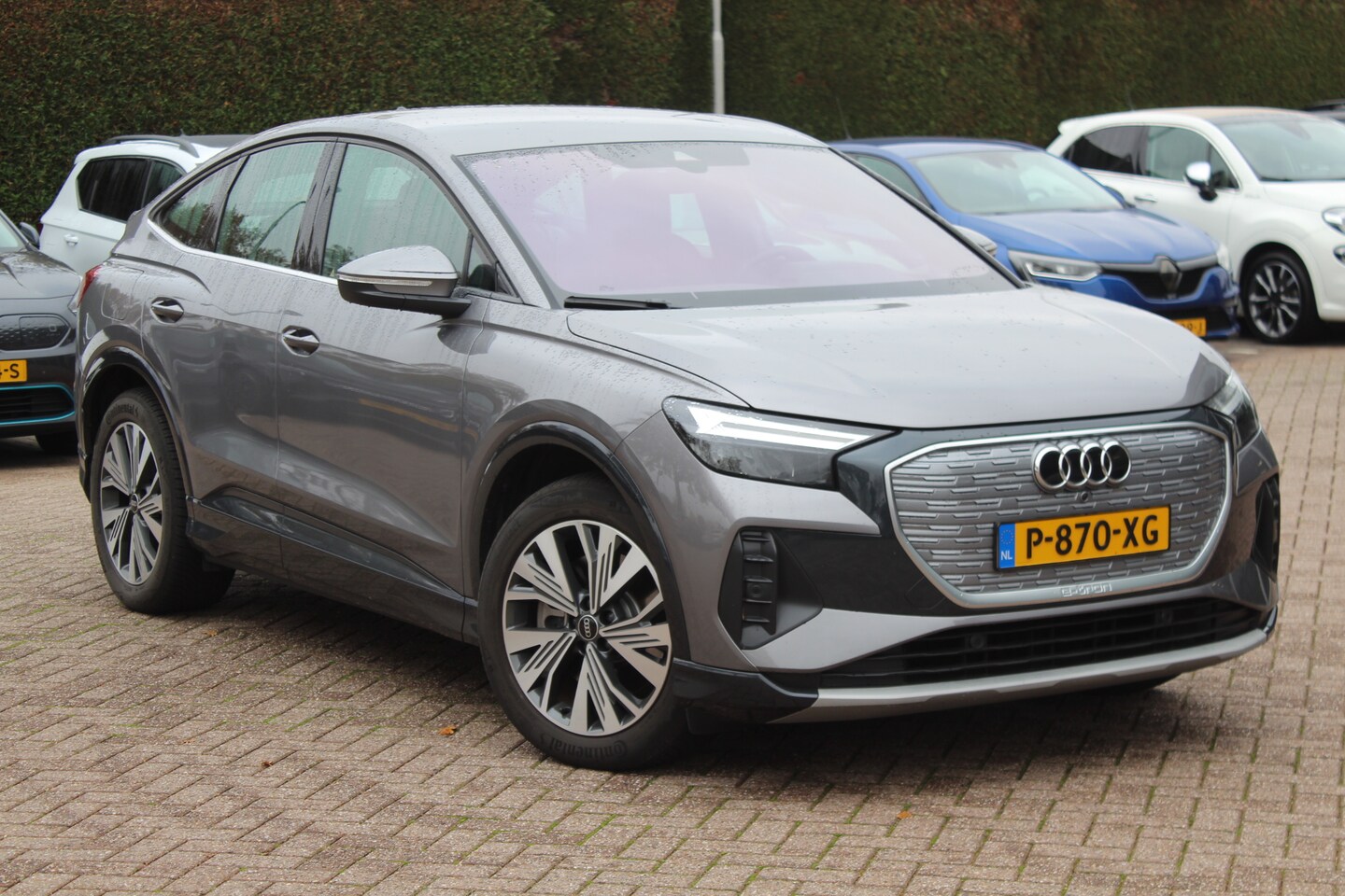 Audi Q4 Sportback e-tron - 50 quattro Advanced edition 77 kWh / Camera / Leder / 19'' / Keyless / Warmtepomp / Matrix - AutoWereld.nl