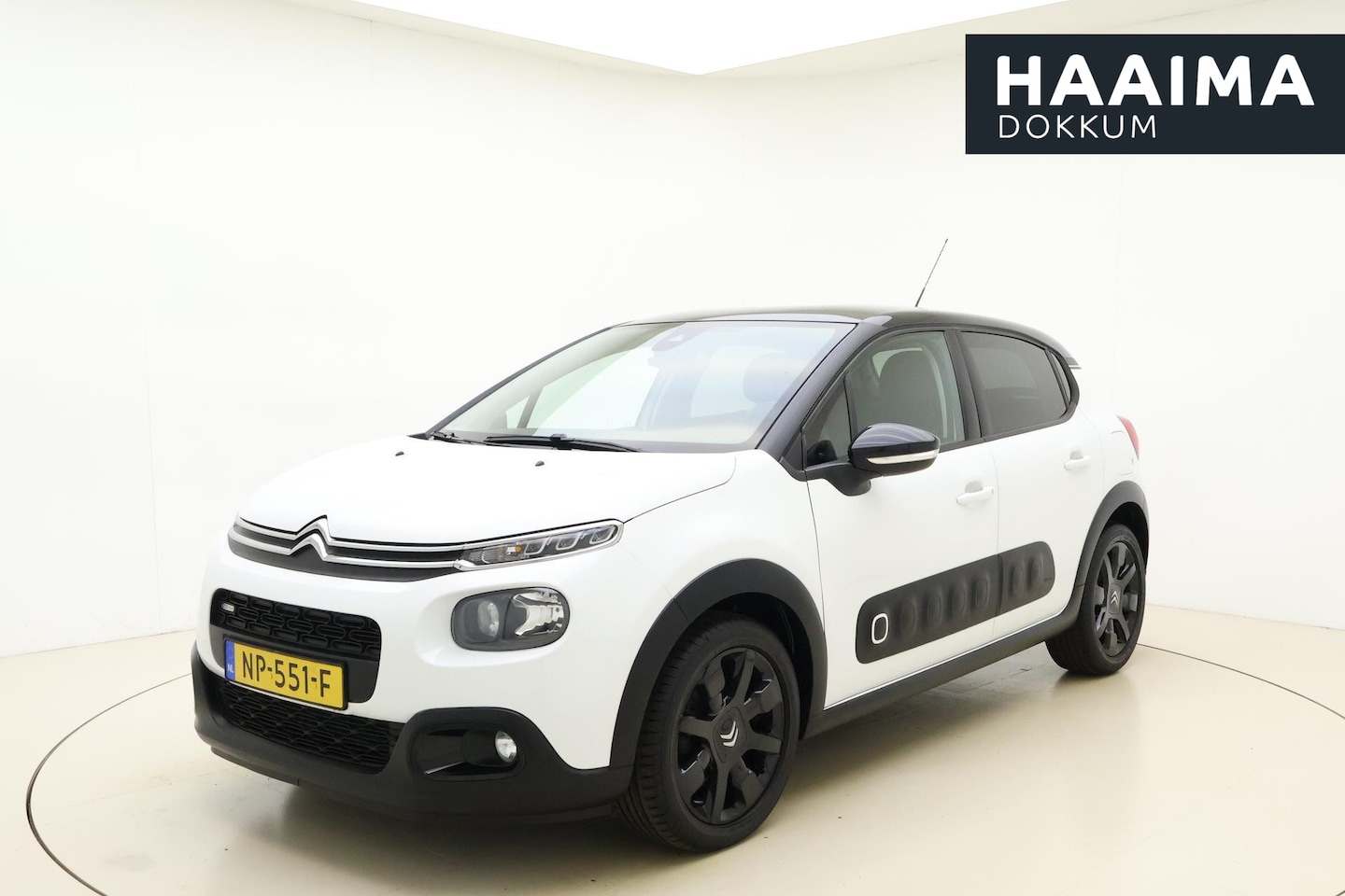 Citroën C3 - 1.2 PureTech S&S Shine 110 pk | Autom. Airco | Navigatie | Cruise Control | Parkeersensore - AutoWereld.nl