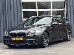 BMW 5-serie Touring - 520i Automaat M-Pakket, Navigatie, 20 Inch, Cruise control, Climate Control, Xenon, Trekha