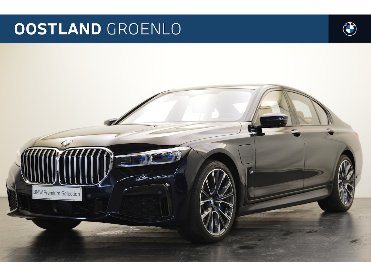 BMW 7-serie - 745e High Executive M Sport Automaat / Schuif-kanteldak / Active Steering / Massagefunctie - AutoWereld.nl