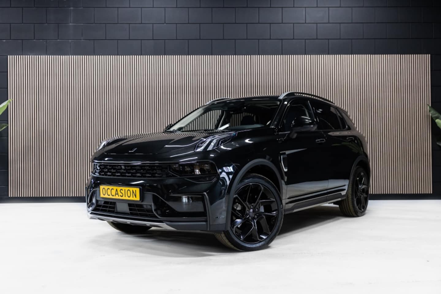 Lynk & Co 01 - 1.5 PHEV | Black Edition | 360 CAM | PANO | CARPLAY | ACC | - AutoWereld.nl