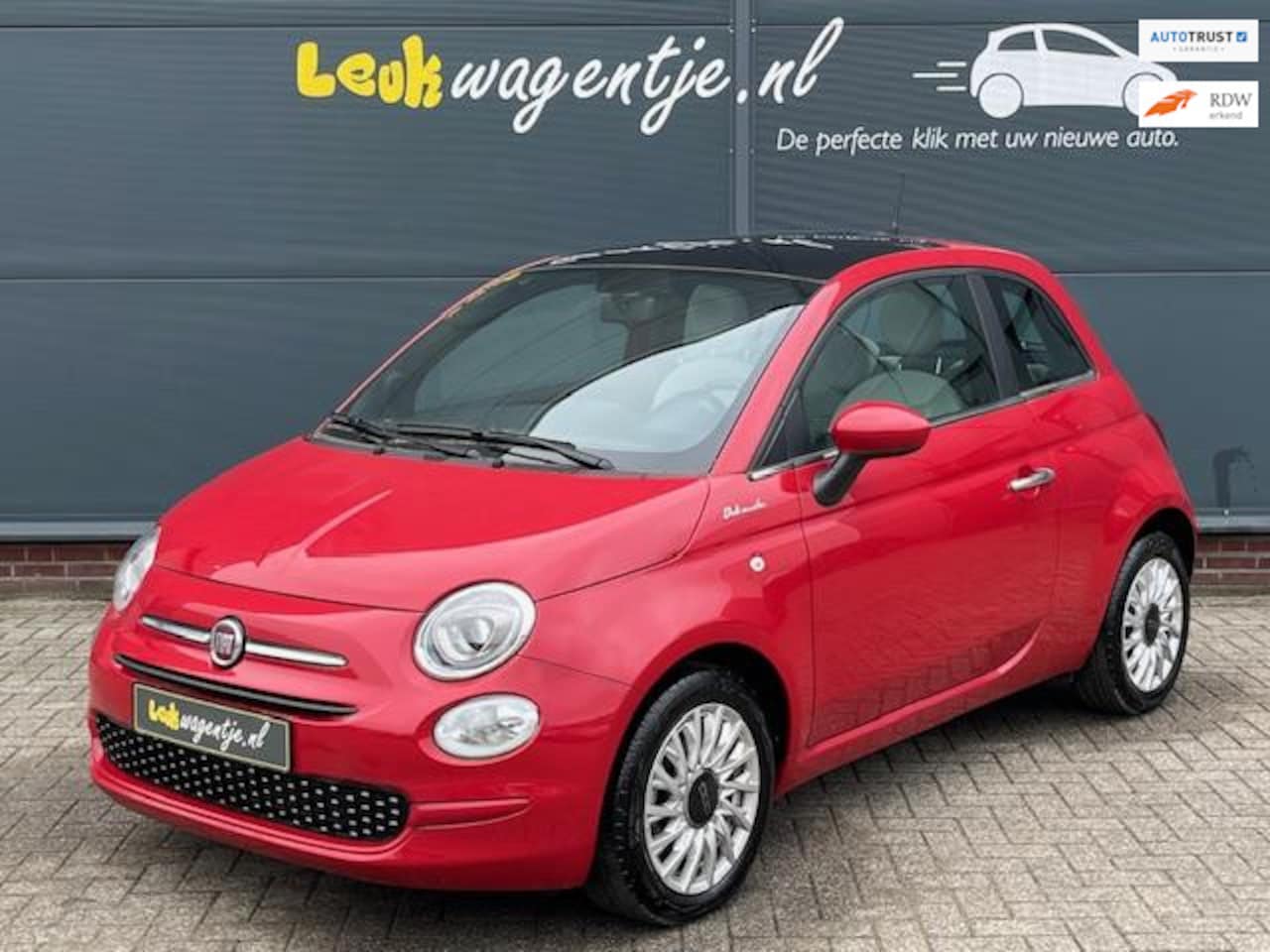 Fiat 500 - 1.0 Hybrid Dolcevita *carplay *cruise *airco *pano - AutoWereld.nl