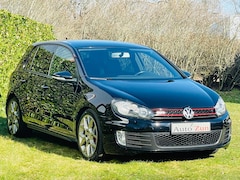 Volkswagen Golf - 2.0 GTI/ DSG / Stoelverwarming (BIJ 2014)