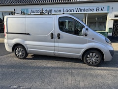 Opel Vivaro - 2.5 CDTI L1H1 Airco, rechtse schfdeur, centrale deurvergrendeling