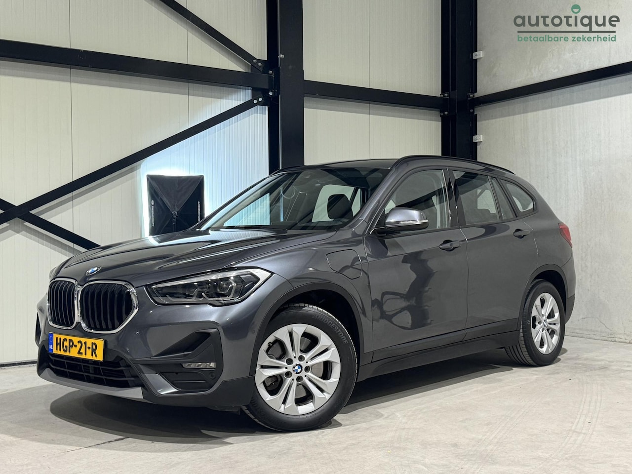 BMW X1 - xDrive25e Business Aut. | navi | leder | led | head-up | - AutoWereld.nl