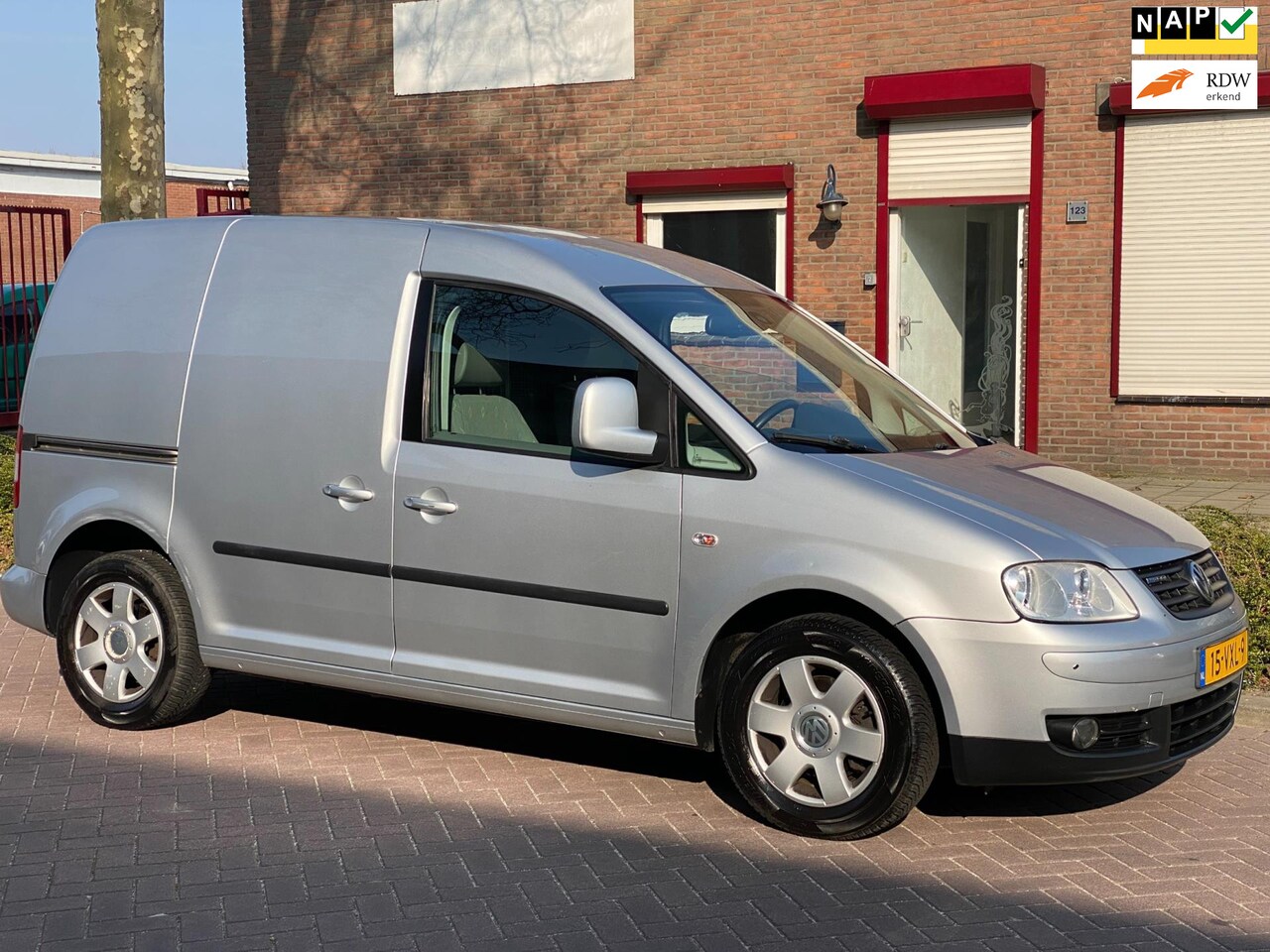 Volkswagen Caddy - 1.9 TDI BlueMotion * Airco * Cruise Control * PDC * APK 6-2-2026 * Distr.Riem Verv. bij 19 - AutoWereld.nl