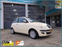 Lancia Y(psilon) - Ypsilon 1.2-16V Argento