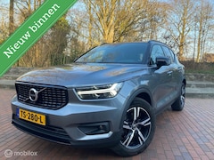 Volvo XC40 - 2.0 T4 R-Design / Leder / Camera / Led /Trekhaak