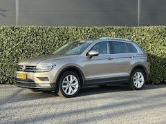 Volkswagen Tiguan - 2.0 TSI 4Motion Highline, SELECTED DRIVE, PANO, LEDER, MEMORY, CRUISE, NAVI, DODEHOEK, LED