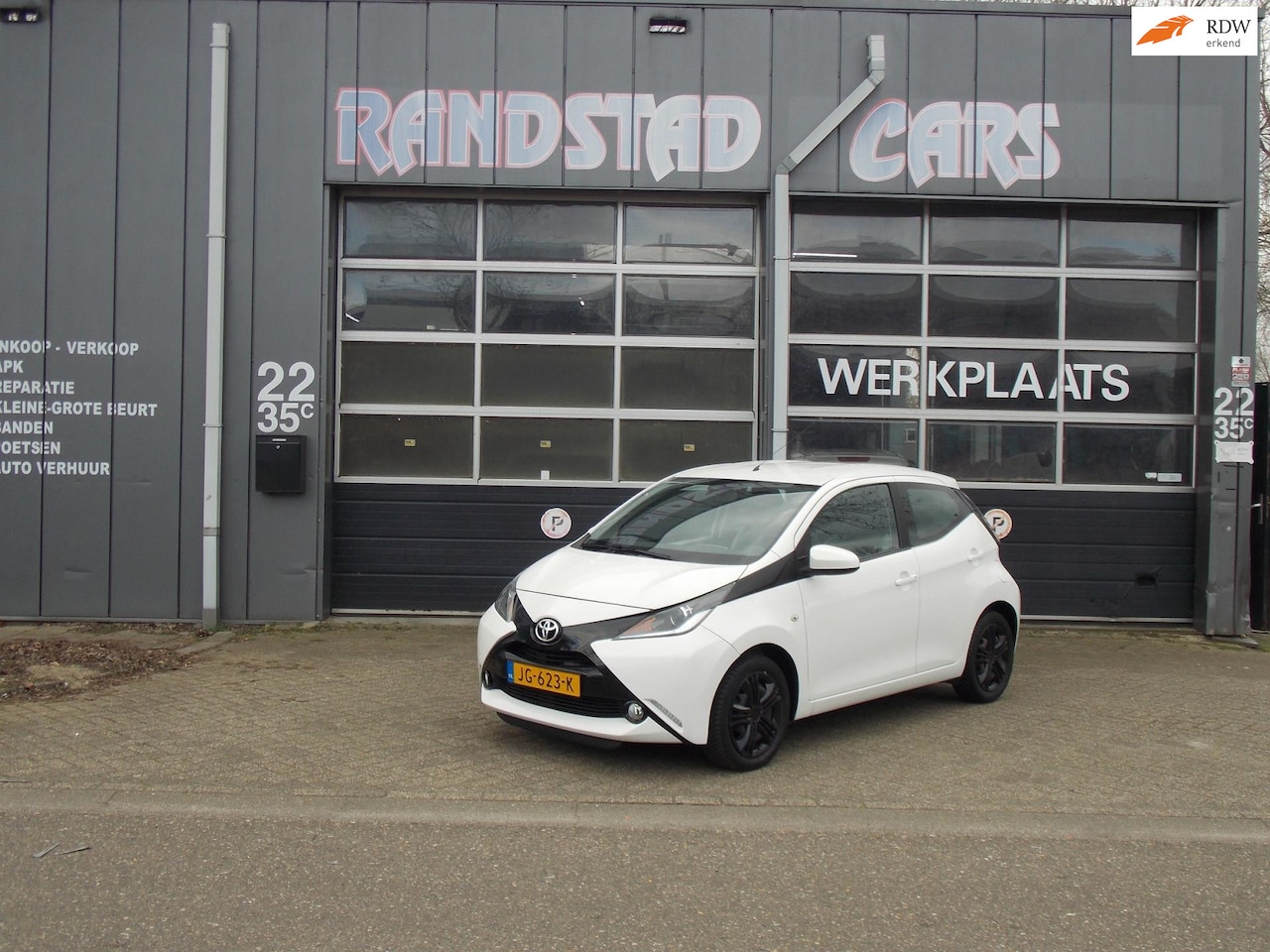 Toyota Aygo - 1.0 VVT-i x-play Airco Camera Elek Pakket 5Deurs 2016bj GARANTIE - AutoWereld.nl