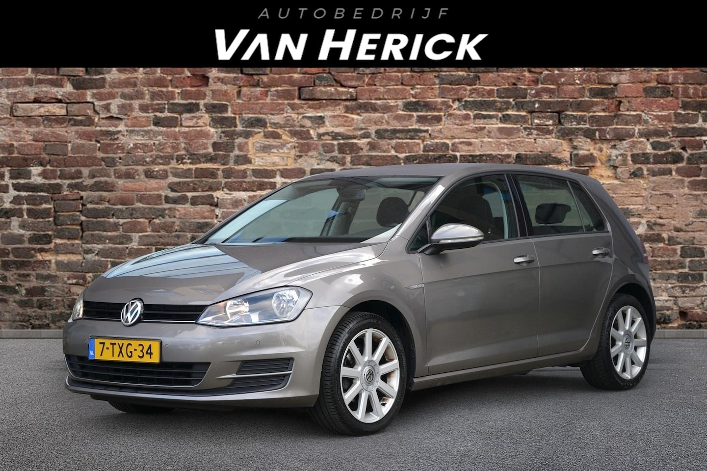 Volkswagen Golf - 1.2 TSI Comfortline 5-Deurs | Cruise | Clima | Navi | Parkeersensoren - AutoWereld.nl