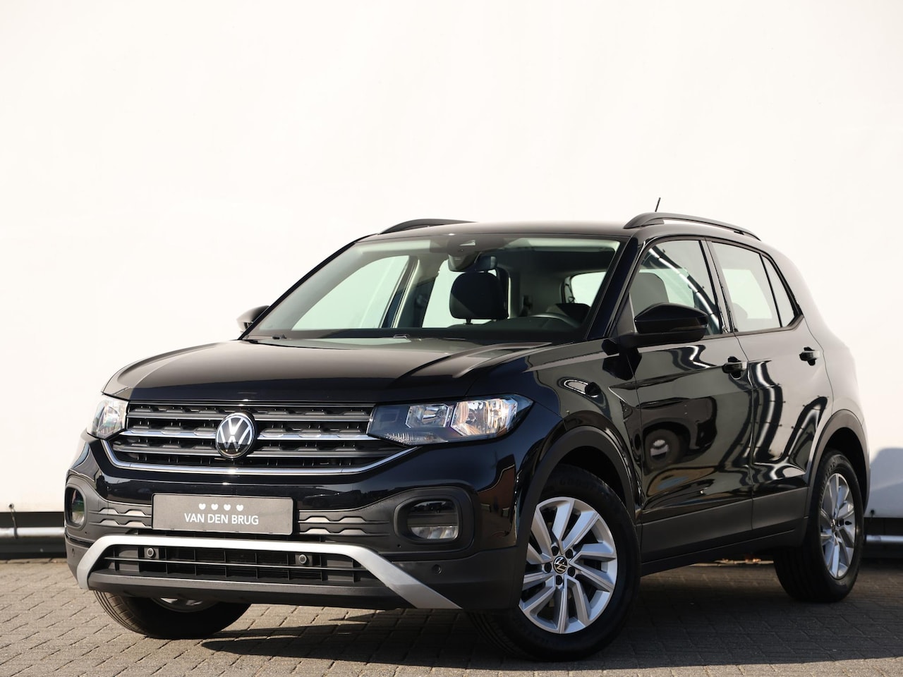 Volkswagen T-Cross - 1.0 TSI Life 110PK DSG | App connect | Camera | cruise control | Parkeersensoren - AutoWereld.nl