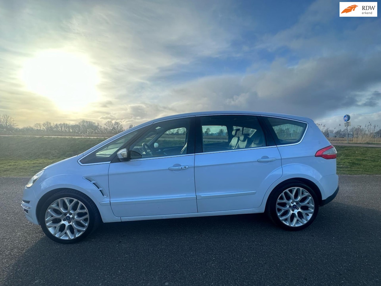 Ford S-Max - 2.0 EcoBoost Titanium 5p. incl nieuwe apk ! - AutoWereld.nl