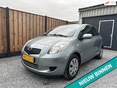 Toyota Yaris - 1.0 VVTi Terra Dealer onderhouden | APK | Airco