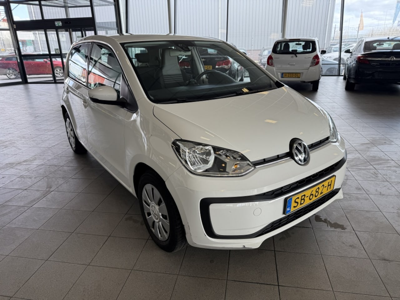 Volkswagen Up! - 1.0 BMT move up! 1.0 BMT move up! - AutoWereld.nl