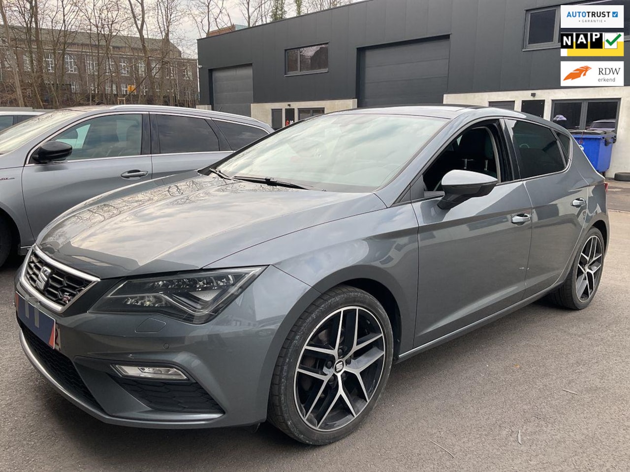 Seat Leon - 1.4 EcoTSI FR Business Intense 1.4 EcoTSI FR Business Intense, DSG, PANO! - AutoWereld.nl